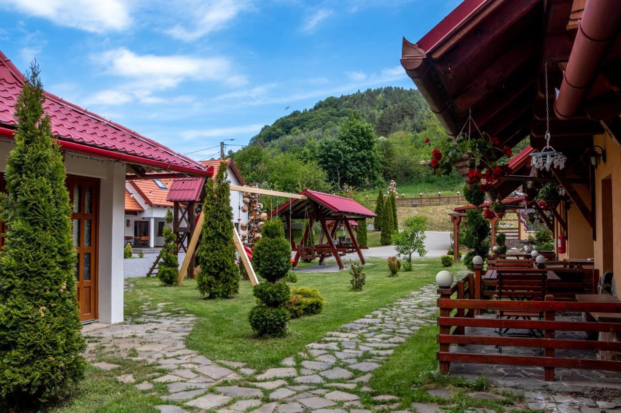 Patakmenti Panzio Spa Corund  Buitenkant foto