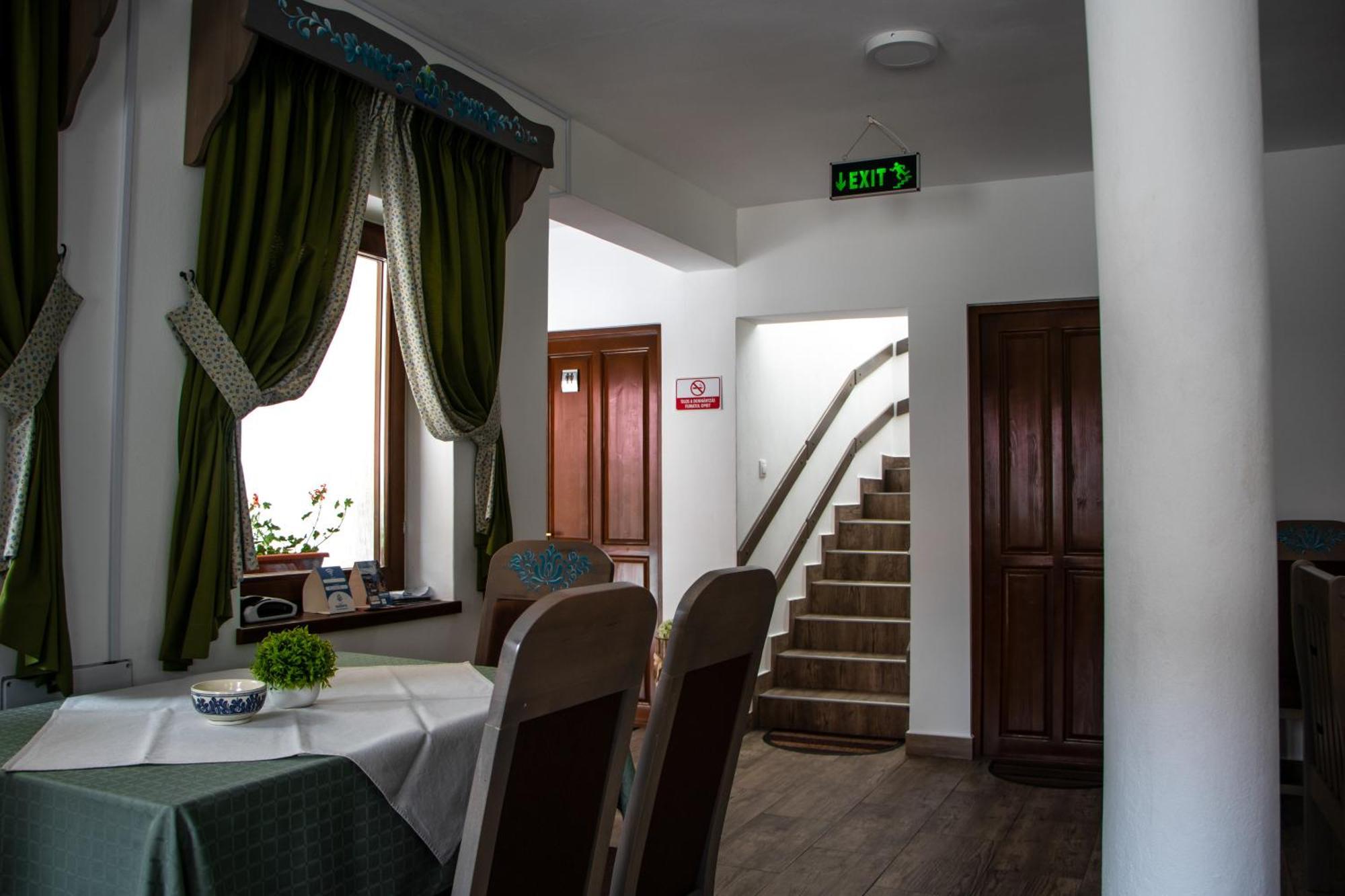 Patakmenti Panzio Spa Corund  Buitenkant foto