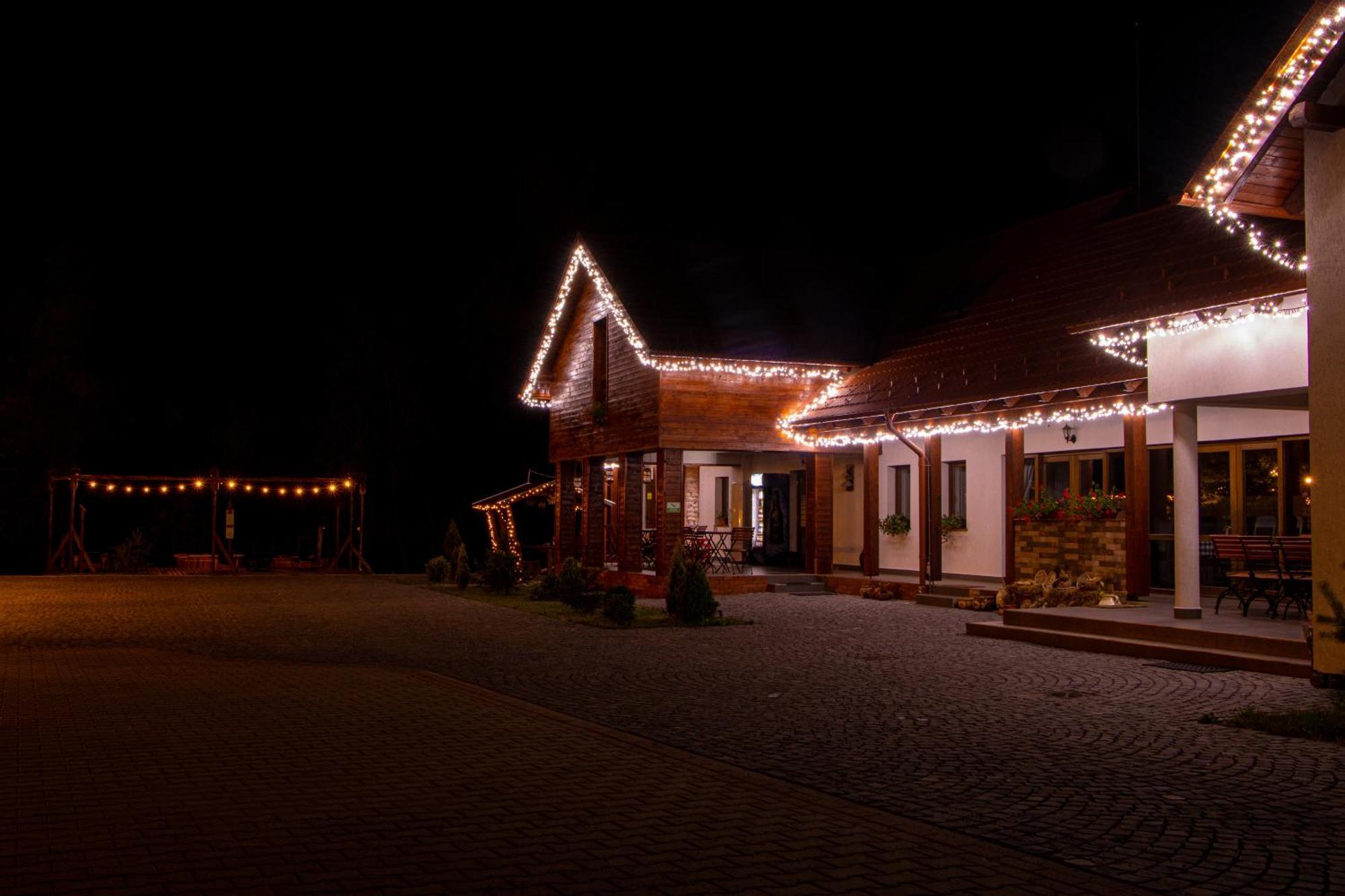 Patakmenti Panzio Spa Corund  Buitenkant foto