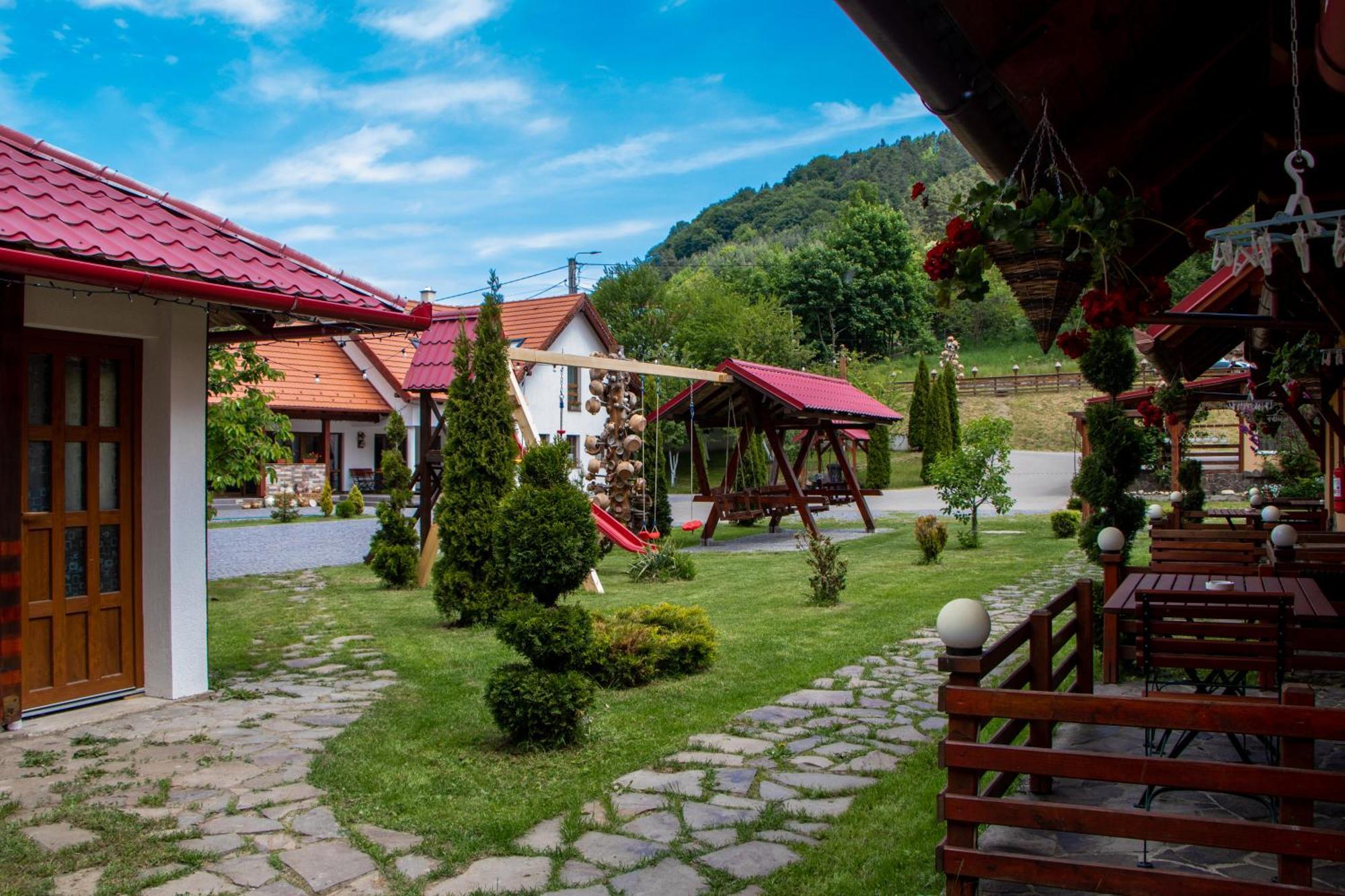Patakmenti Panzio Spa Corund  Buitenkant foto