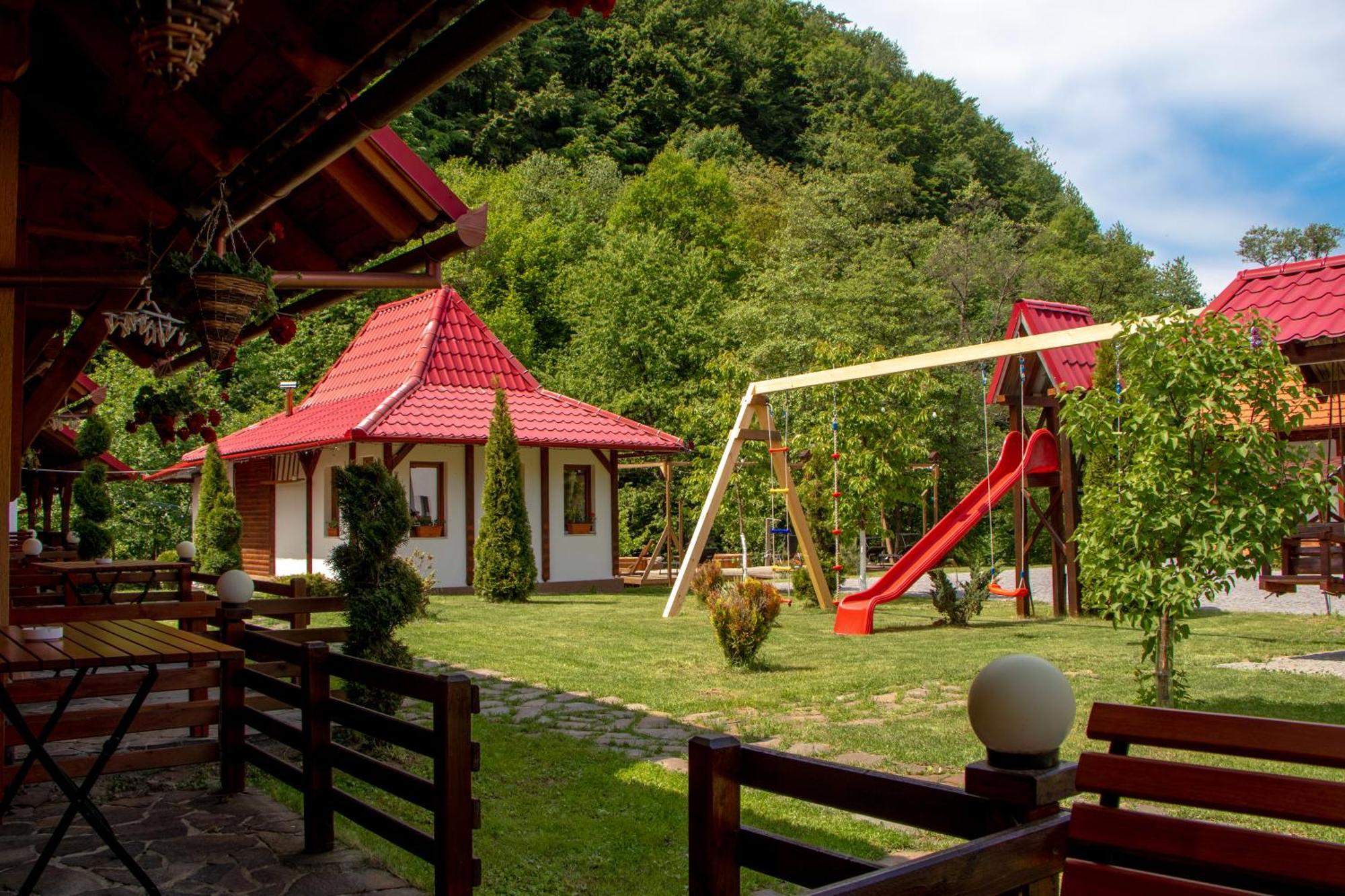 Patakmenti Panzio Spa Corund  Buitenkant foto
