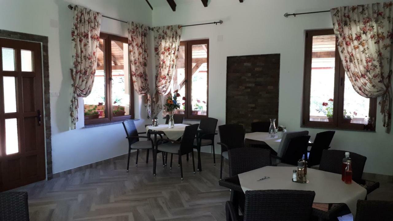 Patakmenti Panzio Spa Corund  Buitenkant foto