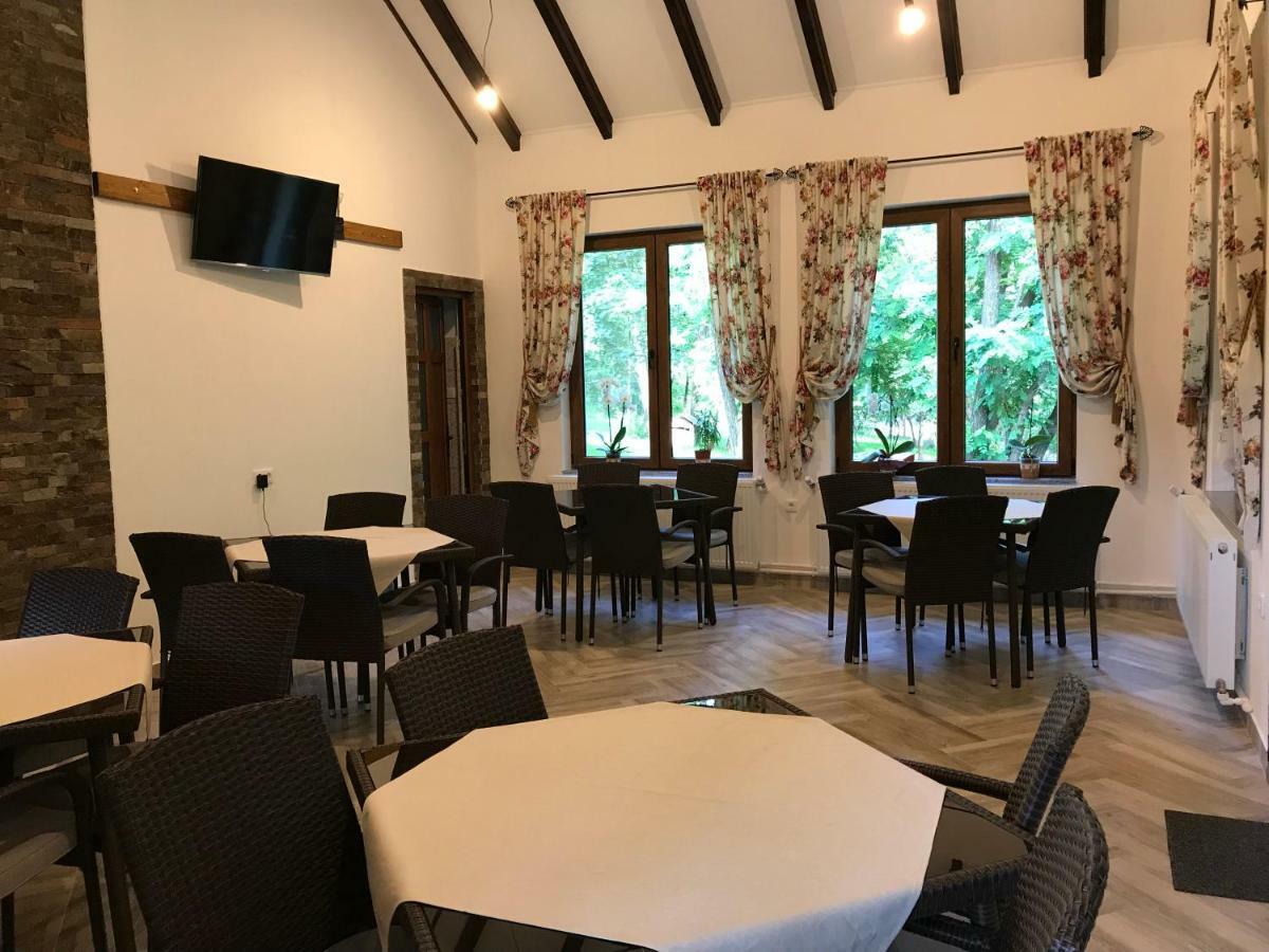 Patakmenti Panzio Spa Corund  Buitenkant foto